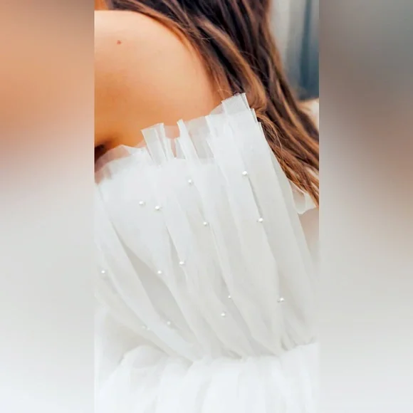 UNTAMED PETALS BY AMANDA JUDGE White High Low Dress - Picture 4 of 5